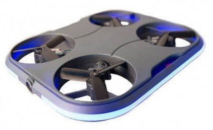 Kaideng Card Drone makes taking selfies a breeze