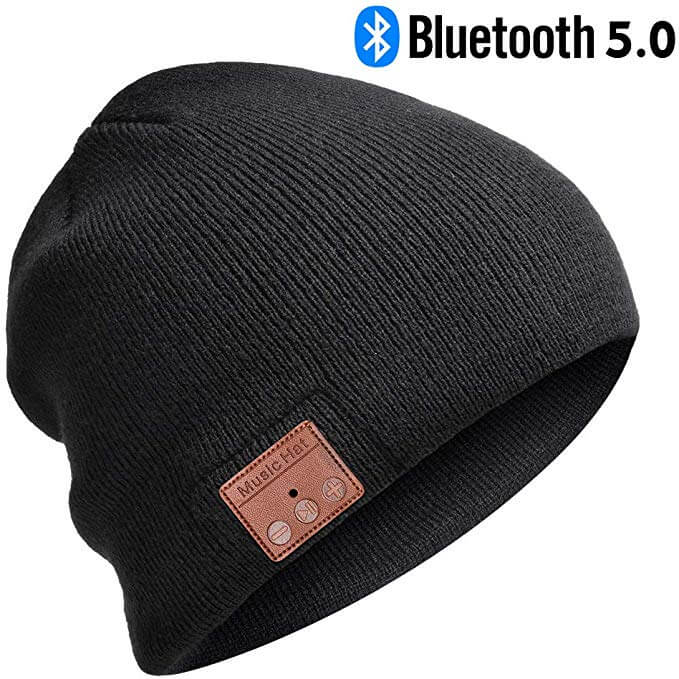 Gift ideas for skiers and snowboarder - check out this Bluetooth Music Beanie